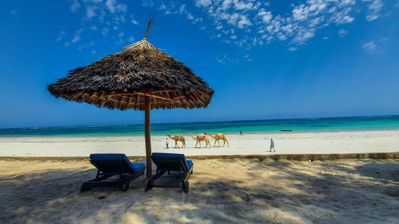 Diani Sea Resort เดียนีบีช ภายนอก รูปภาพ