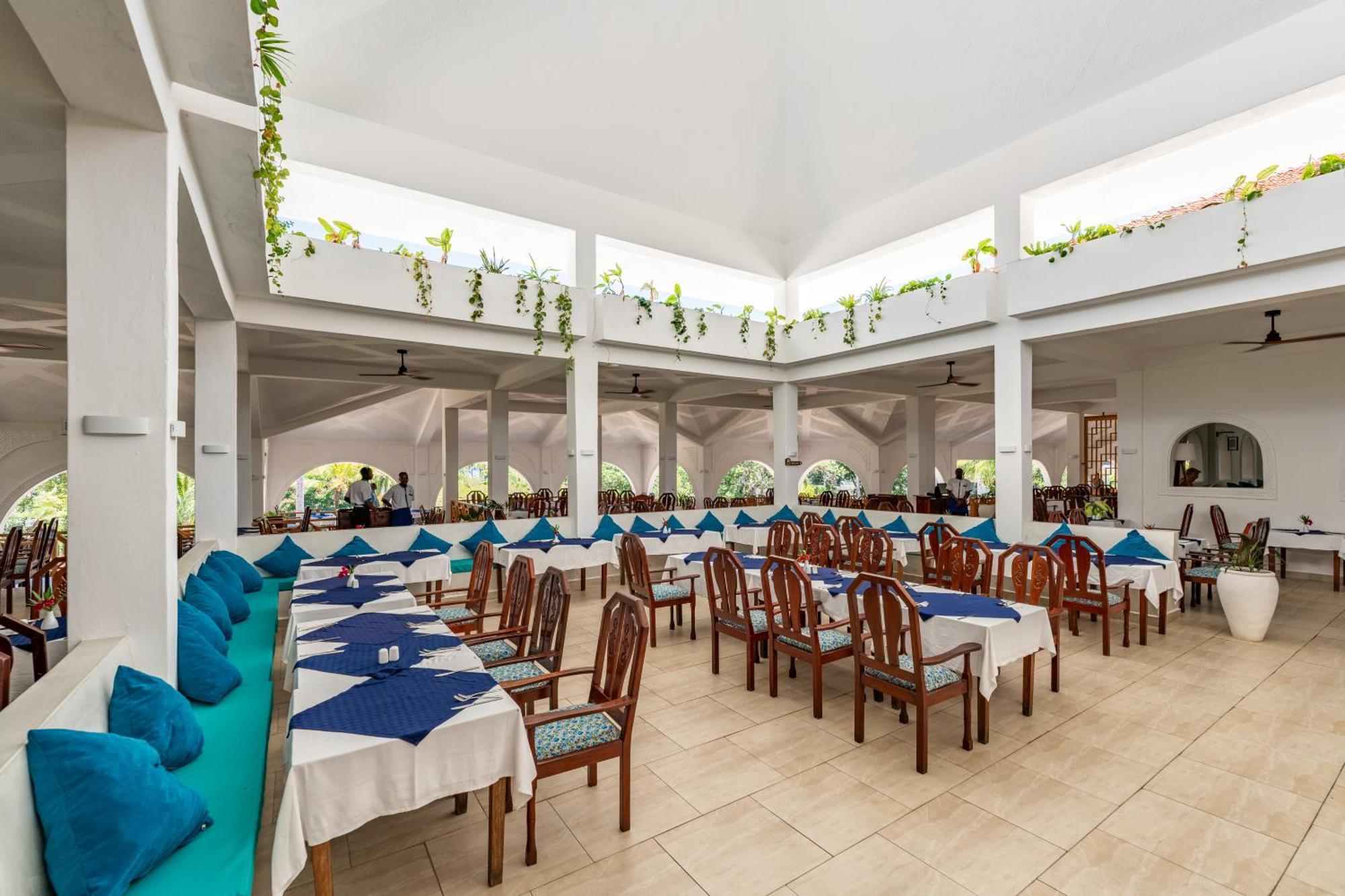Diani Sea Resort เดียนีบีช ภายนอก รูปภาพ