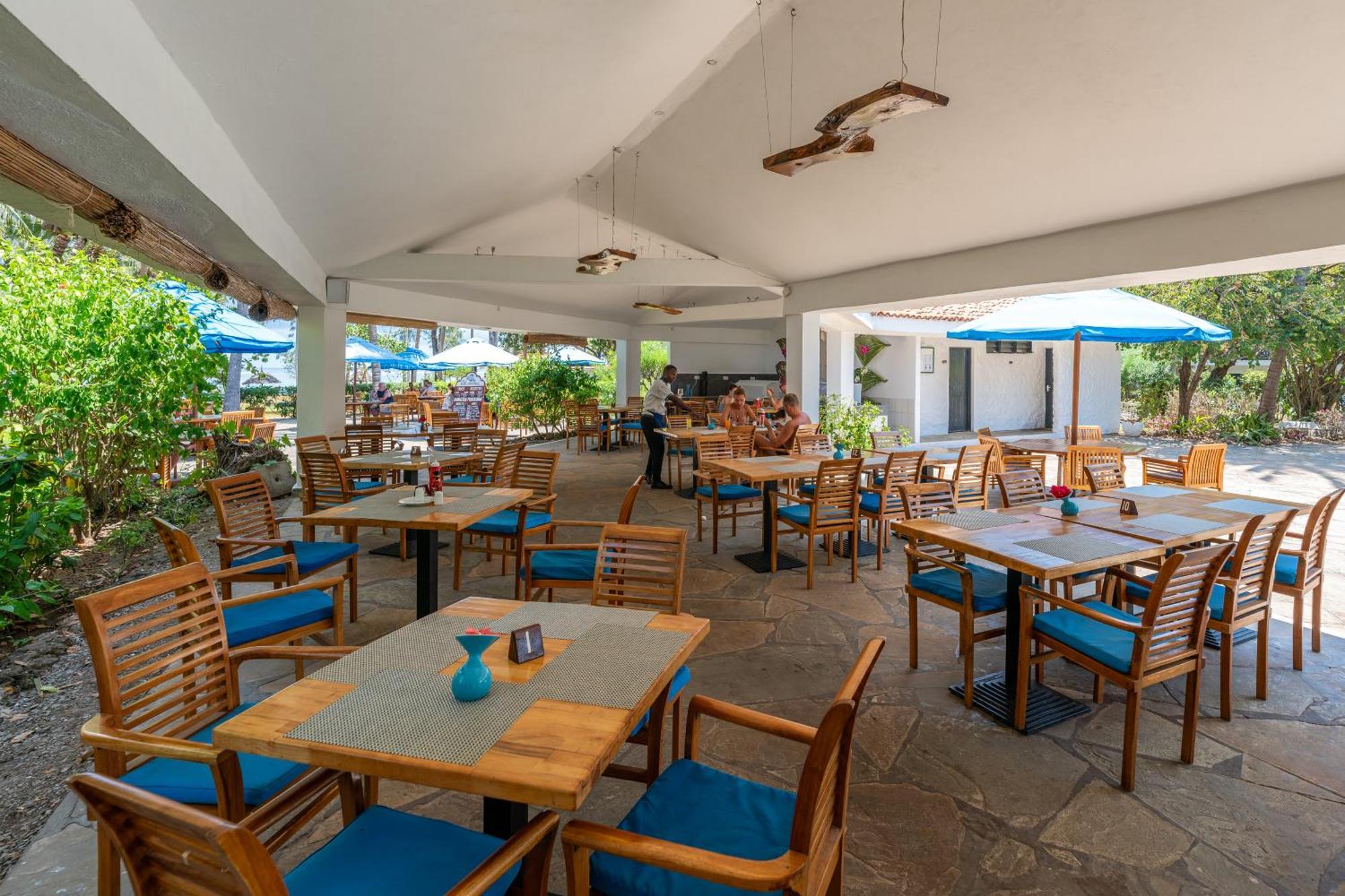 Diani Sea Resort เดียนีบีช ภายนอก รูปภาพ
