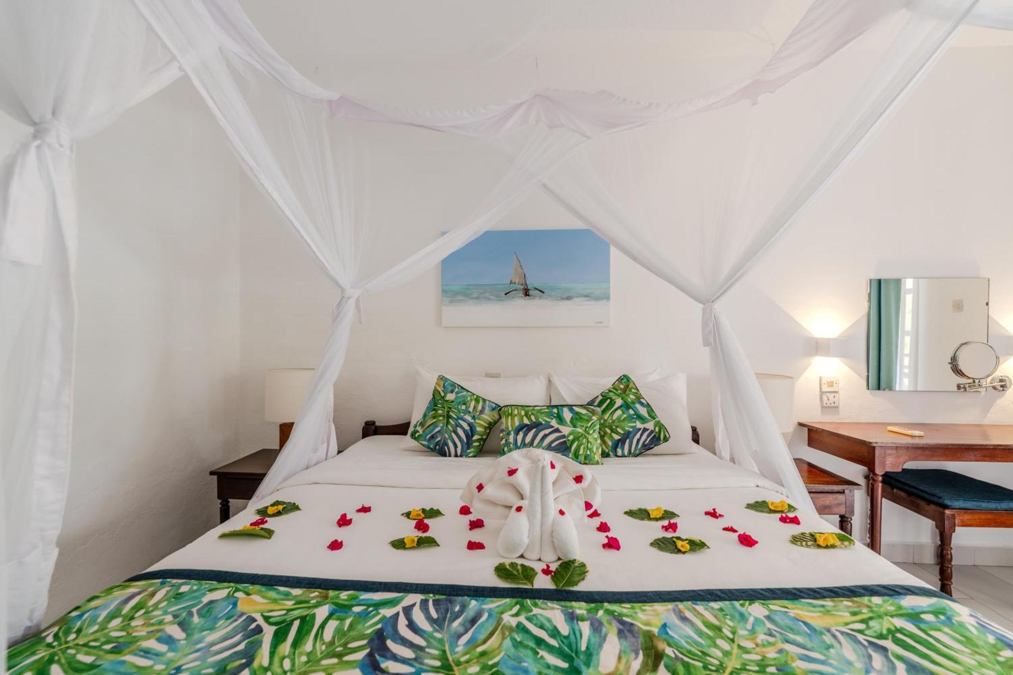 Diani Sea Resort เดียนีบีช ภายนอก รูปภาพ