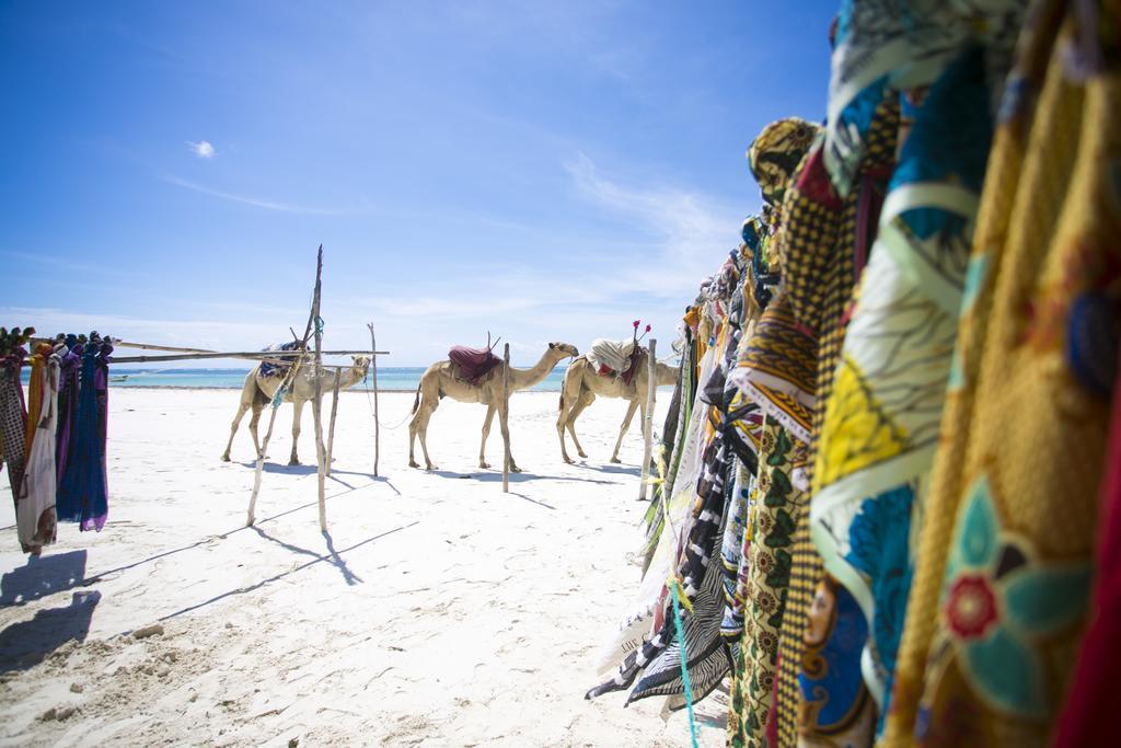 Diani Sea Resort เดียนีบีช ภายนอก รูปภาพ