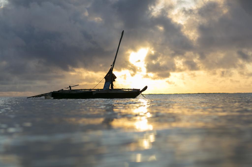 Diani Sea Resort เดียนีบีช ภายนอก รูปภาพ