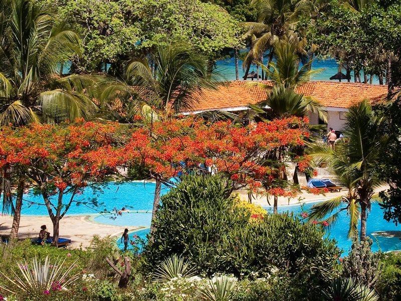 Diani Sea Resort เดียนีบีช ภายนอก รูปภาพ
