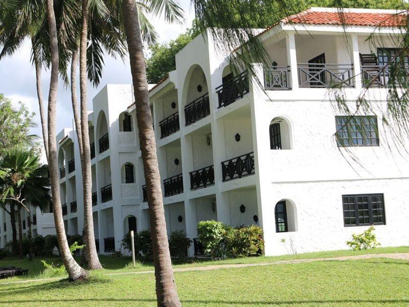 Diani Sea Resort เดียนีบีช ภายนอก รูปภาพ