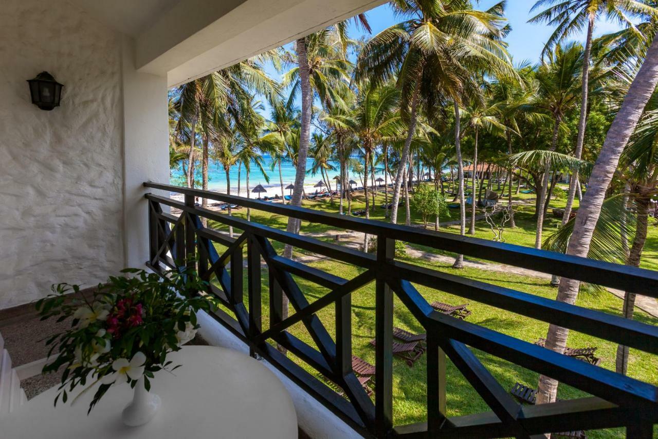Diani Sea Resort เดียนีบีช ภายนอก รูปภาพ