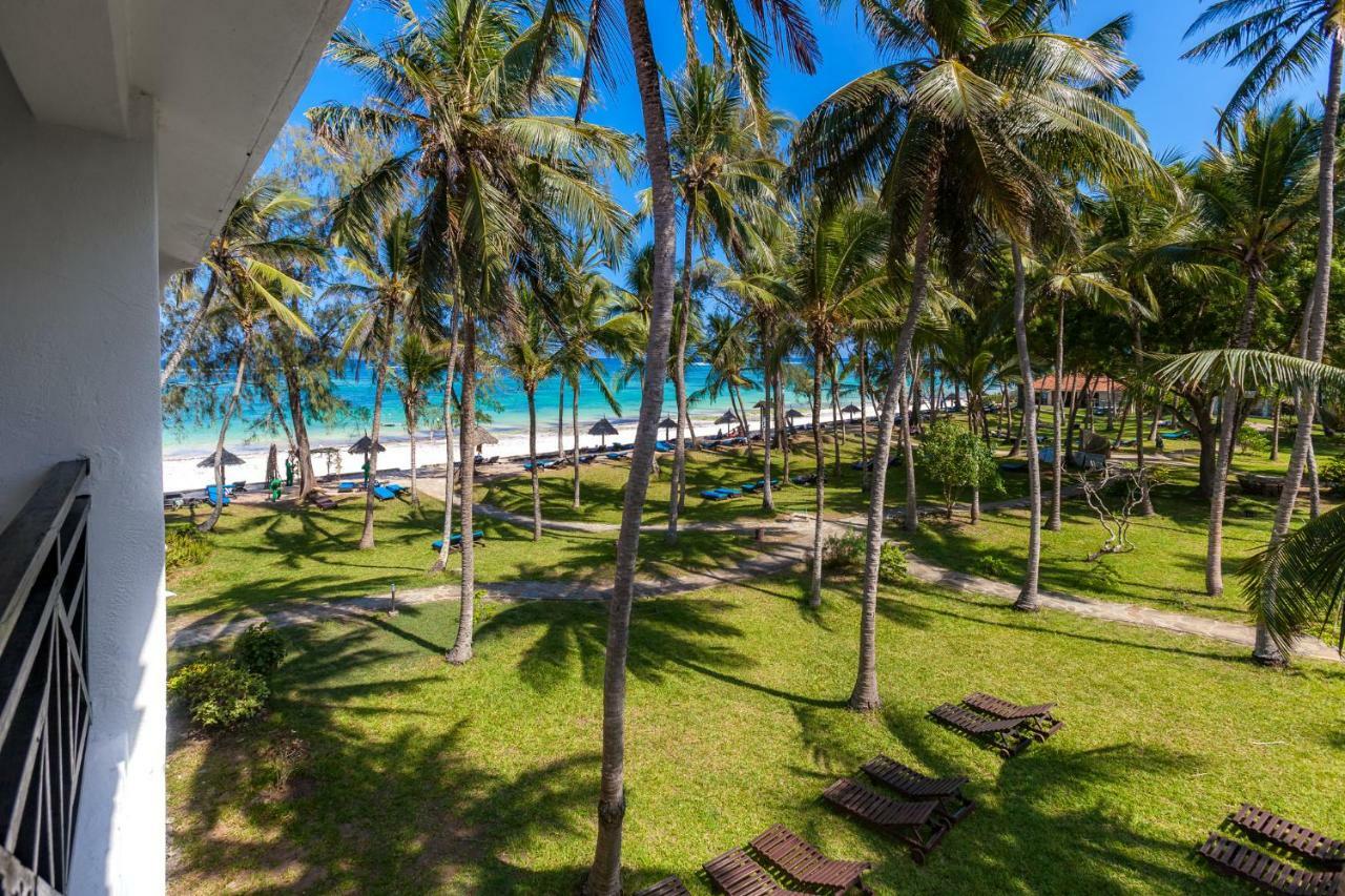 Diani Sea Resort เดียนีบีช ภายนอก รูปภาพ