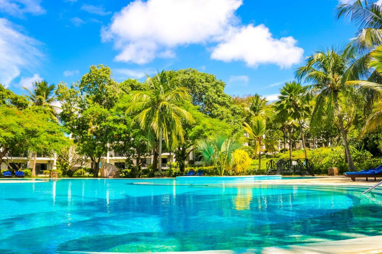 Diani Sea Resort เดียนีบีช ภายนอก รูปภาพ